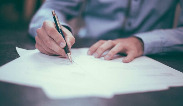 Carta en sueños - significado de la carta en sueños