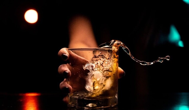 Dream alcohol - dream meaning alcohol