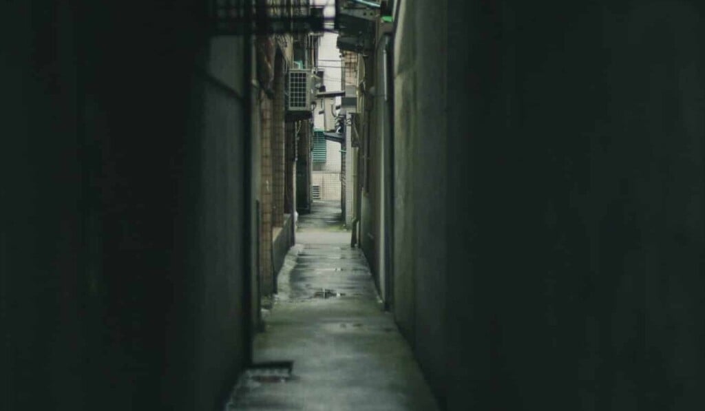 Dream alley - dream meaning alley