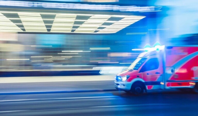 Dream ambulance - dream meaning ambulance
