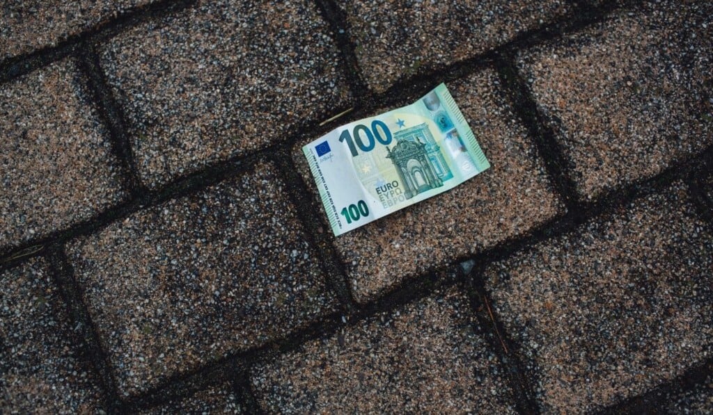 Dream banknote - dream meaning banknote