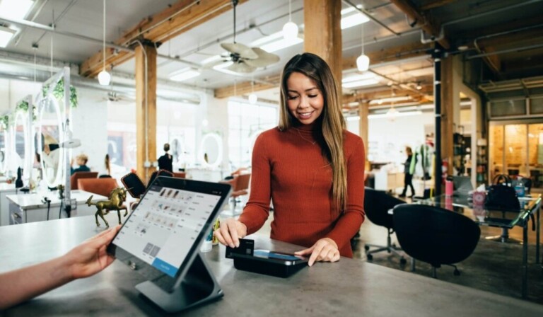 Dream cashier - dream meaning cashier