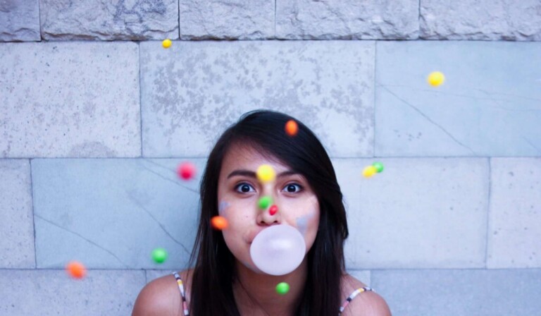 Dream chewing gum - dream meaning chewing gum