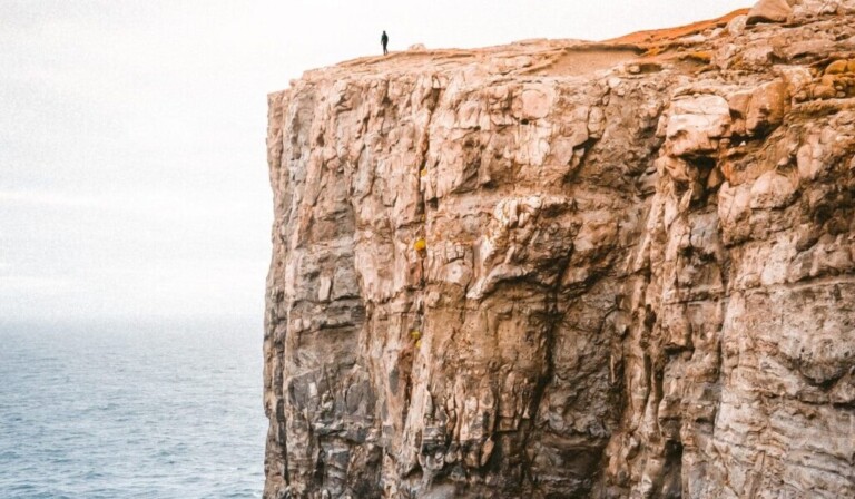 Dream cliff or cliff - dream meaning cliff or cliff