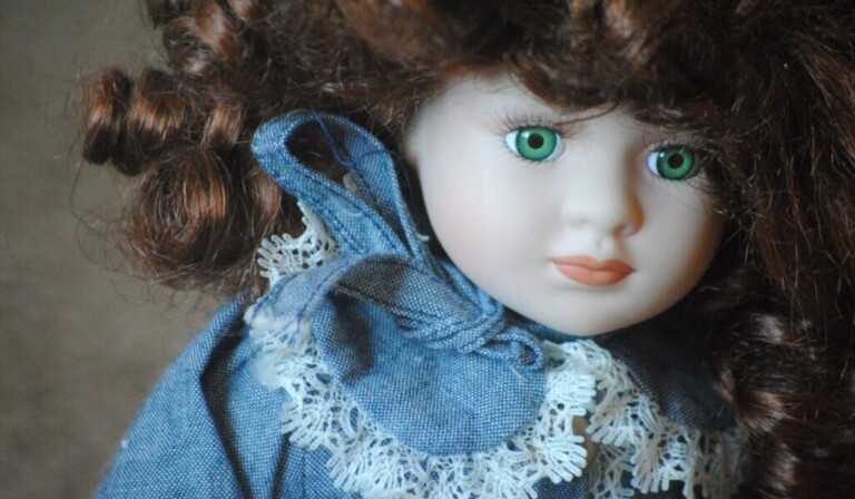 Dream doll - dream meaning doll