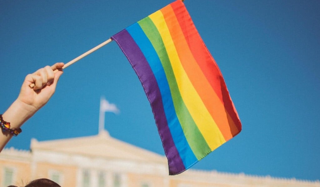 Dream flag - dream meaning flag