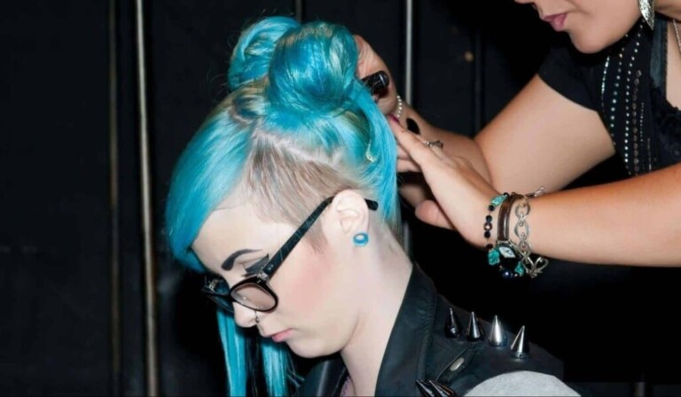 Dream hairdresser or hair salon - dream meaning hairdresser or hair salon