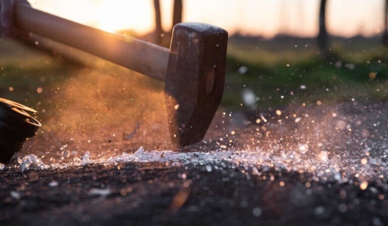 Dream hammer or carpentry - dream meaning hammer or carpentry