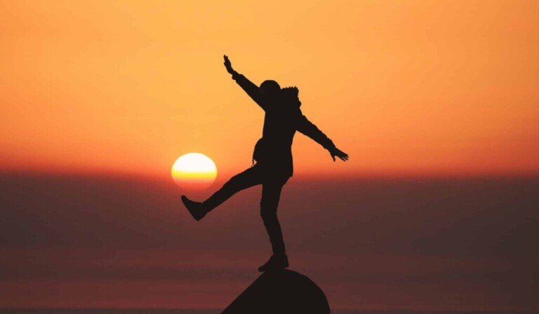 Dream kick - dream meaning kick