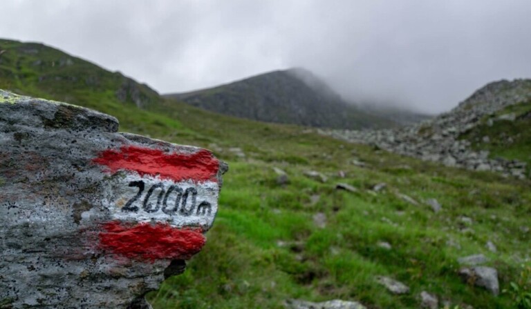Dream kilometre sign or milestone - dream meaning kilometre sign or milestone
