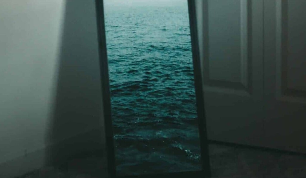 Dream magic mirror - dream meaning magic mirror