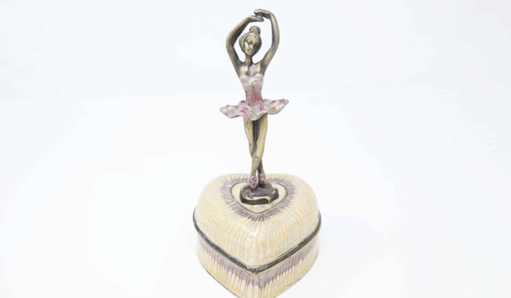 Dream music box - dream meaning music box