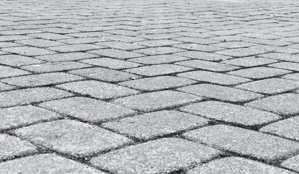 Dream paving - dream meaning paving