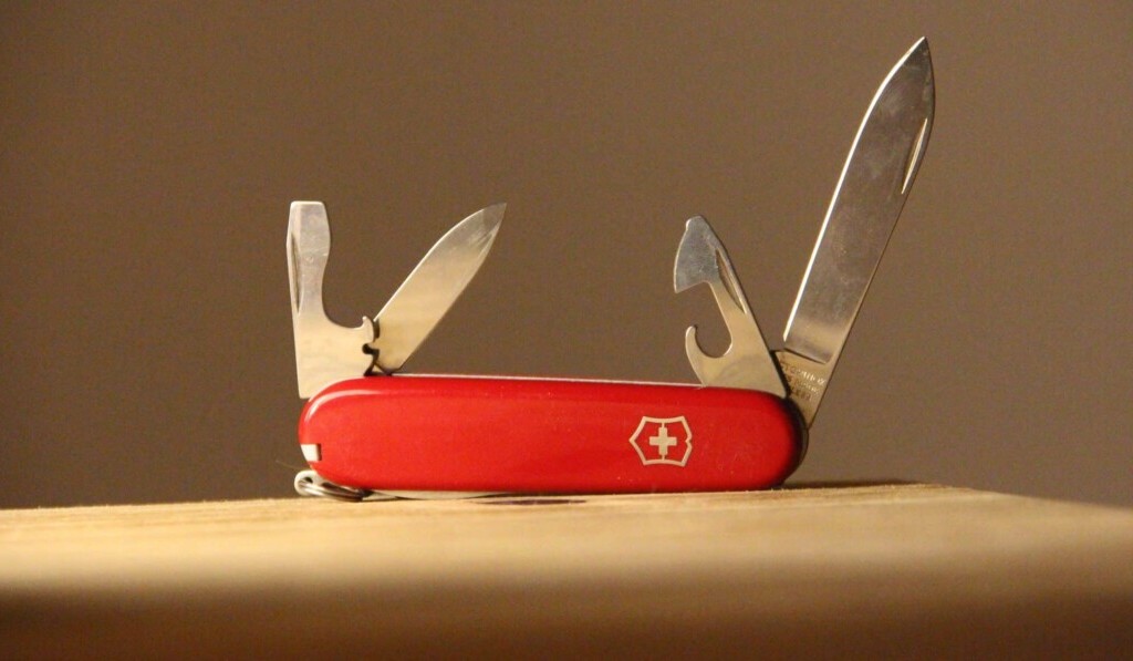Dream pocket knife - dream meaning pocket knife