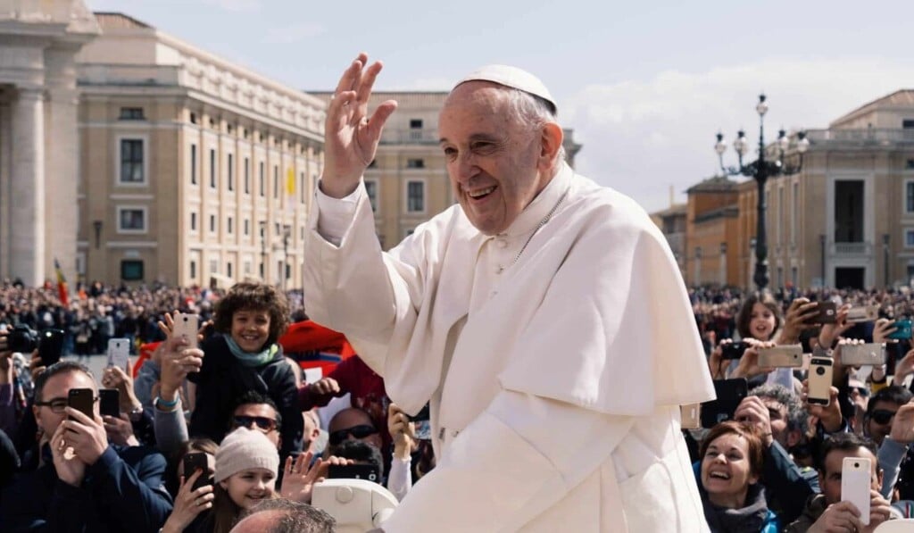 Dream pope - dream meaning pope