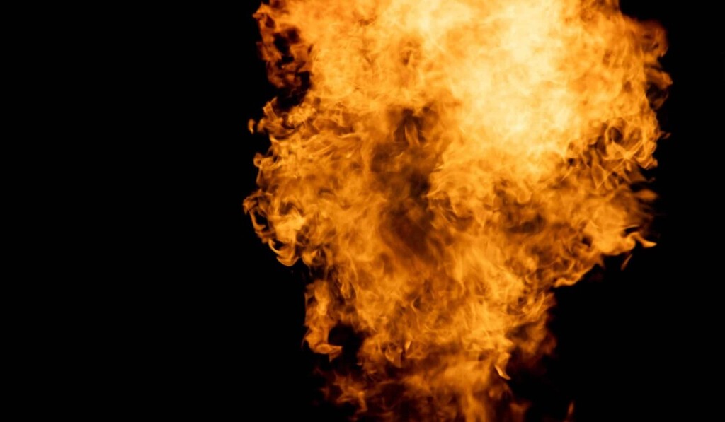 Dream sea of fire - dream meaning sea of fire