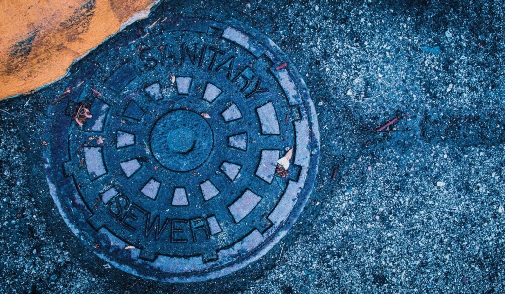 Dream sewer or water pipe - dream meaning sewer or water pipe