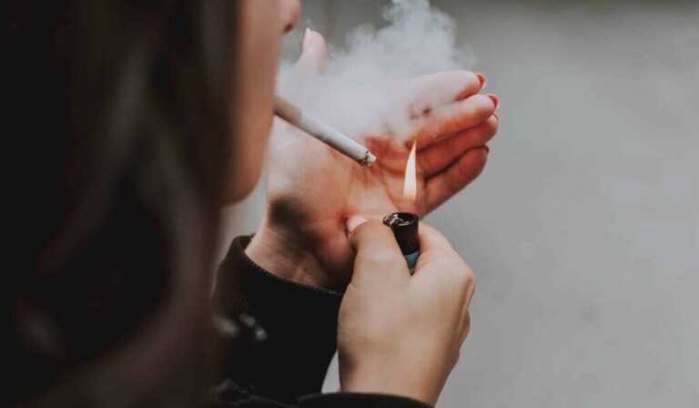 Dream smoking - dream meaning smoking