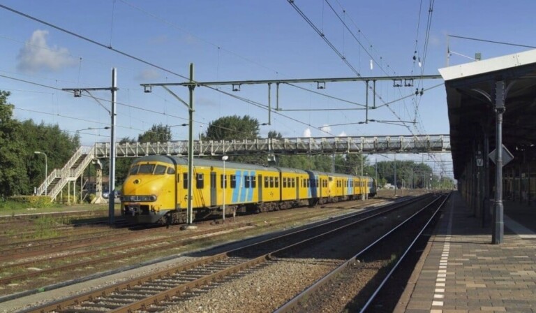 Dream train - dream meaning train