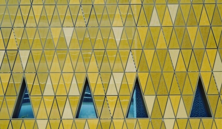Dream triangle - dream meaning triangle