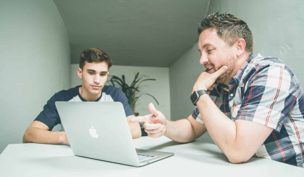 Droom collega • droom betekenis collega • droom uitleg op dromen.site