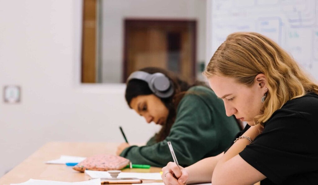 Droom middelbare school • droom betekenis middelbare school • droom uitleg op dromen.site