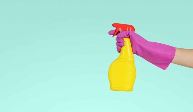 Droom schoonmaken • droom betekenis schoonmaken • droom uitleg op dromen.site