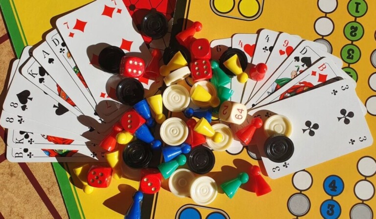 Droom valsspelen (spel) • droom betekenis valsspelen (spel) • droom uitleg op dromen.site