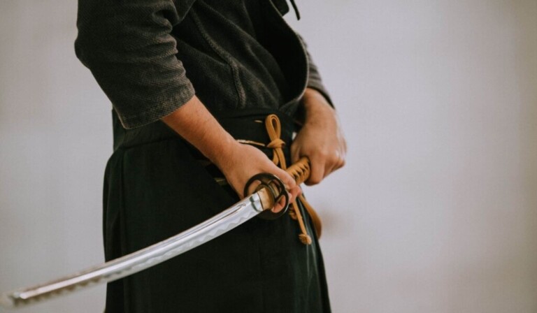 Espada en sueños - significado de soñar con espada