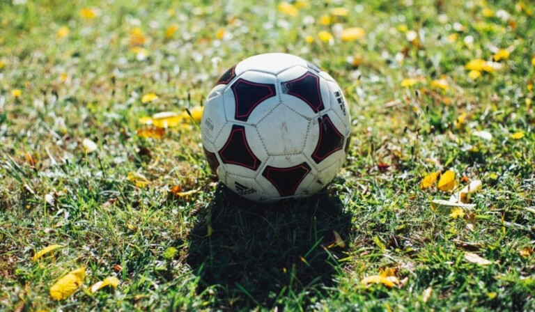 Jugar a la pelota en sueños - significado de soñar jugar a la pelota
