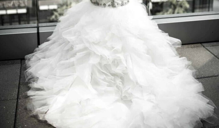 Soñar con arrastrar (vestido) - significado de soñar con arrastrar (vestido)