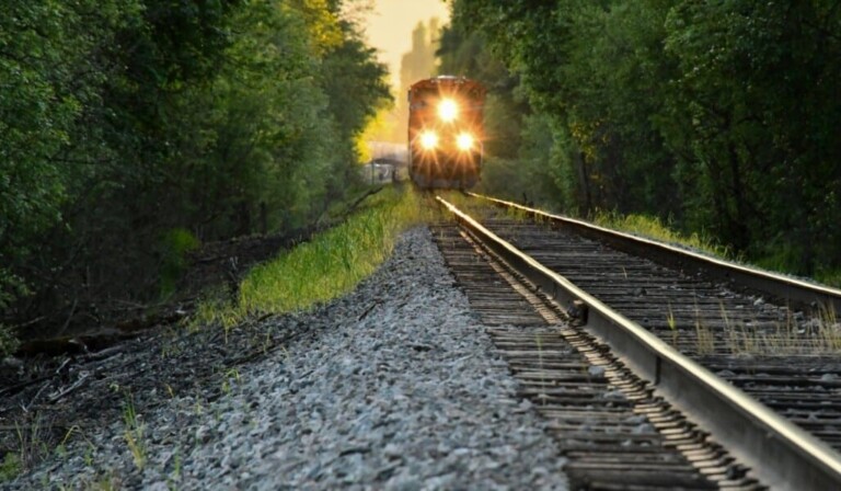 Soñar vía de tren - significado de soñar vía de tren