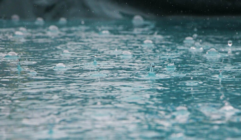 Drömregn - drömbetydelse regn - drömförklaring på dreams.site