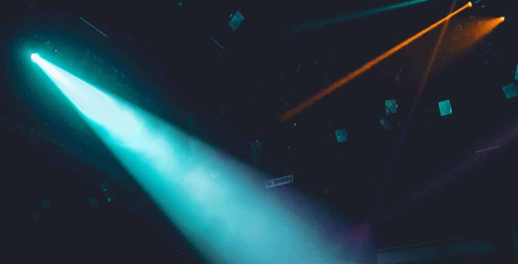 Droom over schijnwerper | Betekenis en uitleg