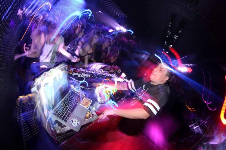 Droom over nachtclub | Betekenis en uitleg