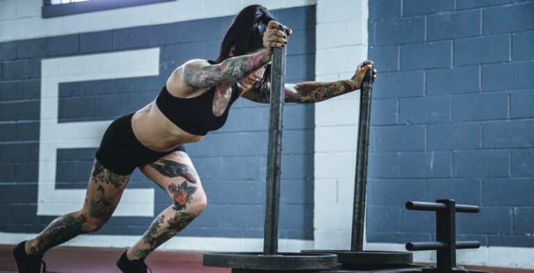 Όνειρο για σπρώχνοντας | Ερμηνεία και σημασία ονείρου